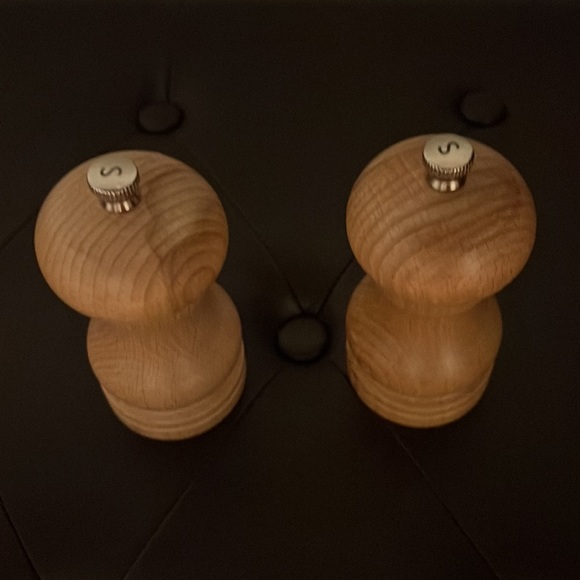 Cole & Mason England Wood Salt Mills - both are labeled as S for Salt. - Picture 2 of 4